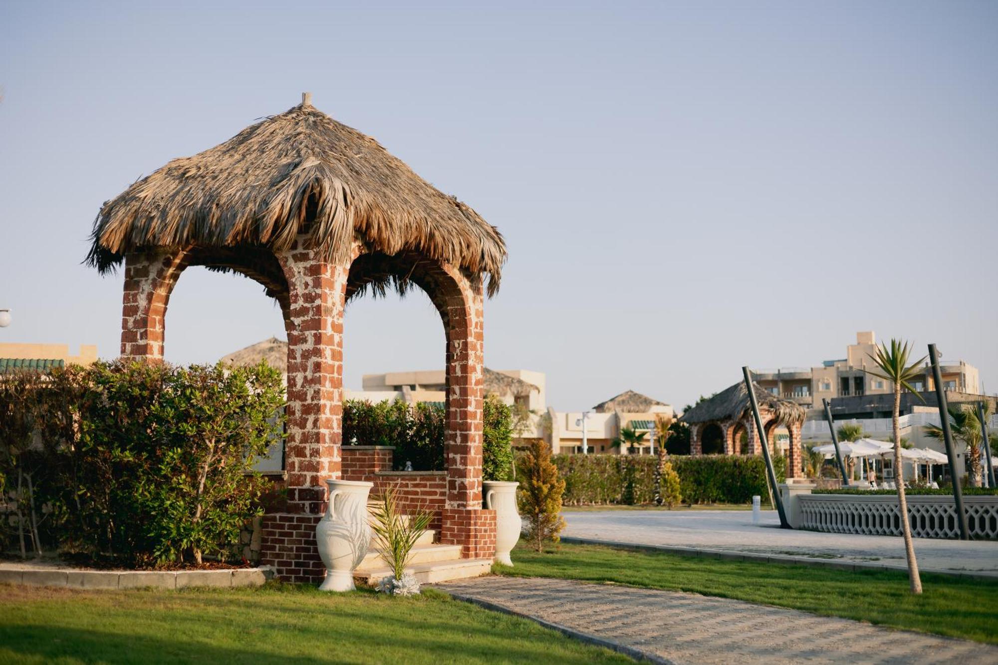 Grand Waha Resort Mersa Matruh Exterior photo